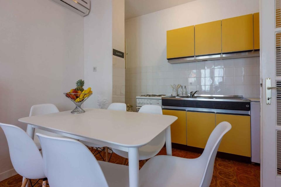 Dining area, air conditioner
