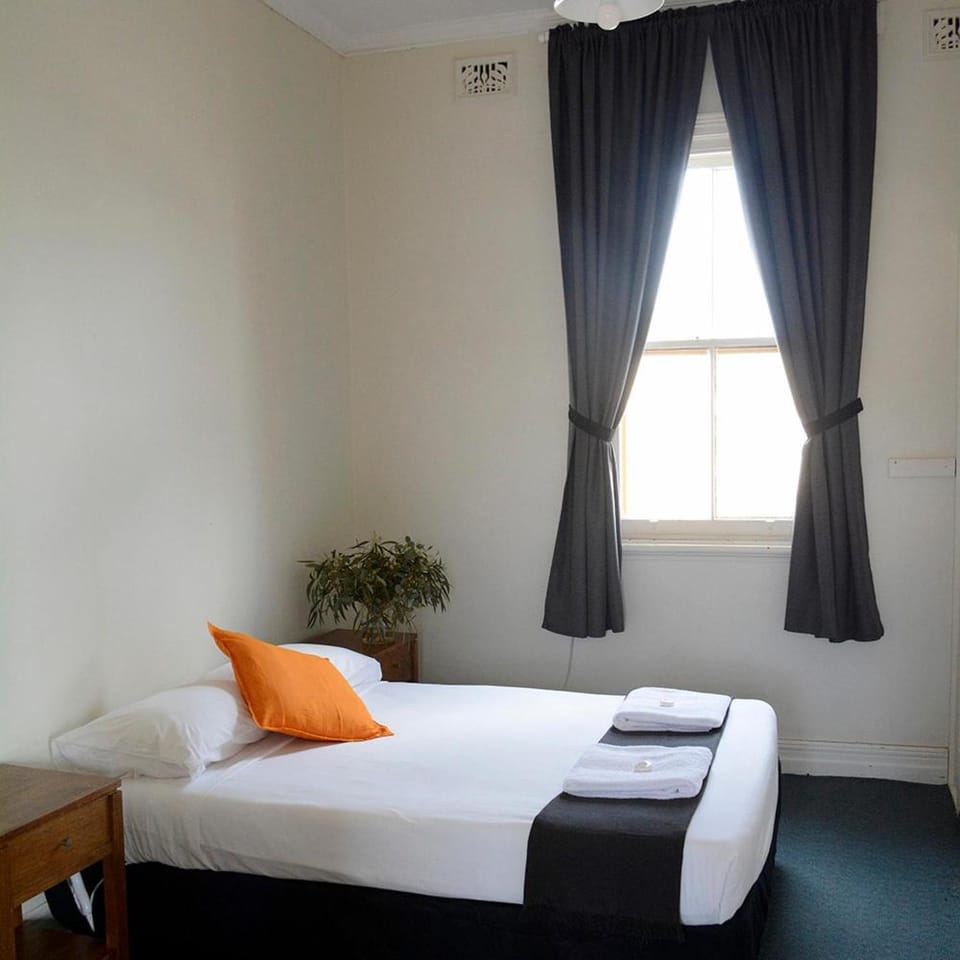 Shamrock Hotel Motel Temora Hotel in Temora