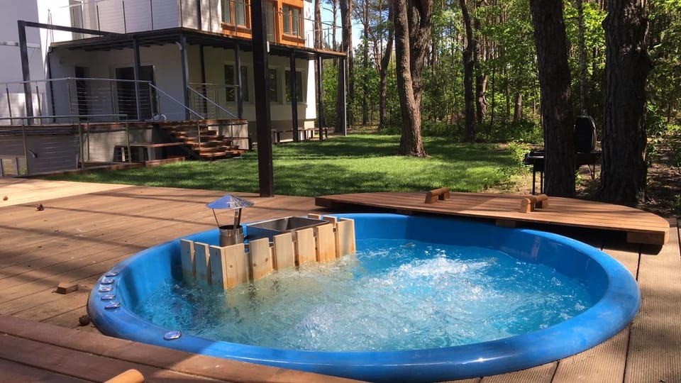 Hot Tub
