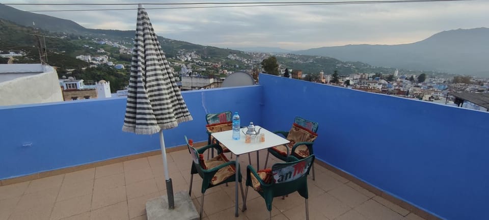 Balcony/Terrace, City view, Mountain view