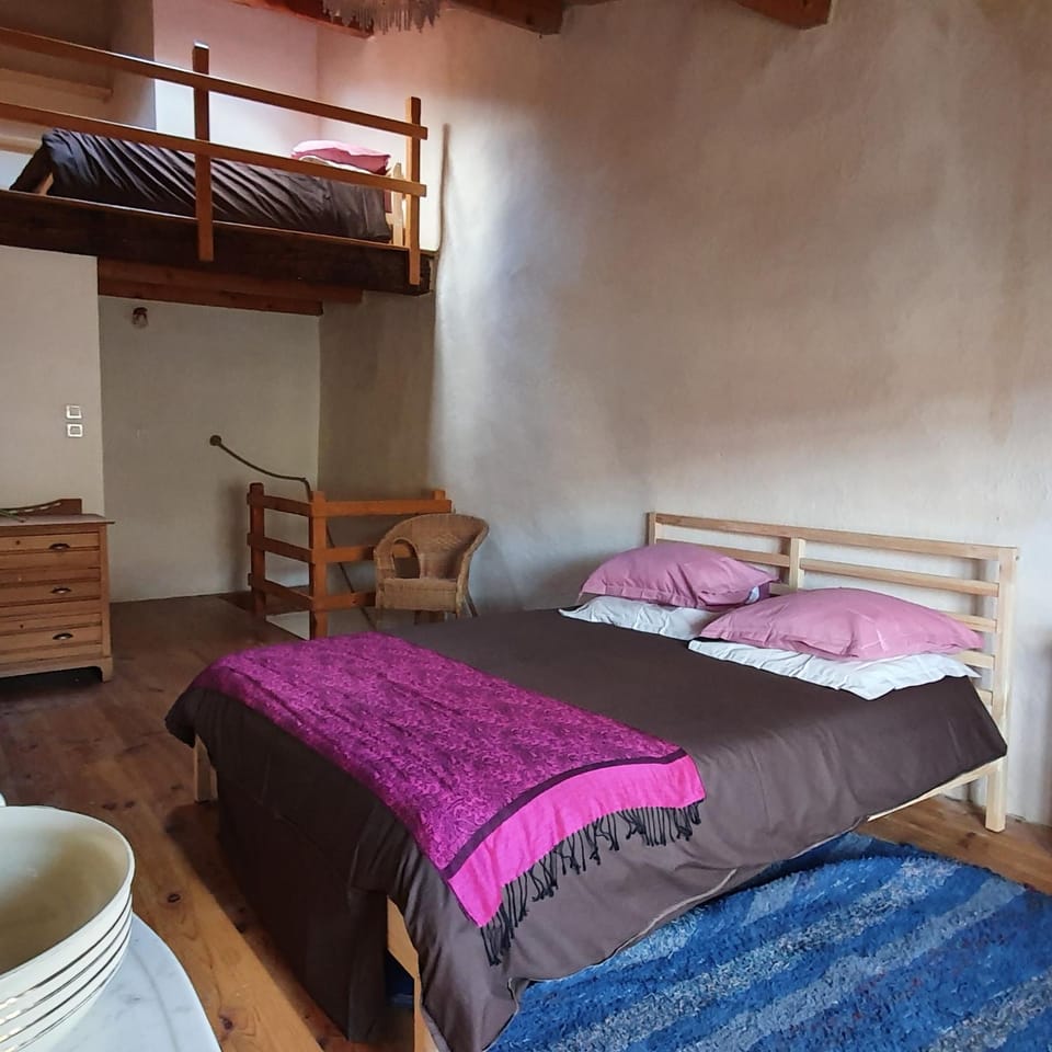 Un charmant F2 pour les voyageurs et les pèlerins! Apartment in Auvergne-Rhône-Alpes