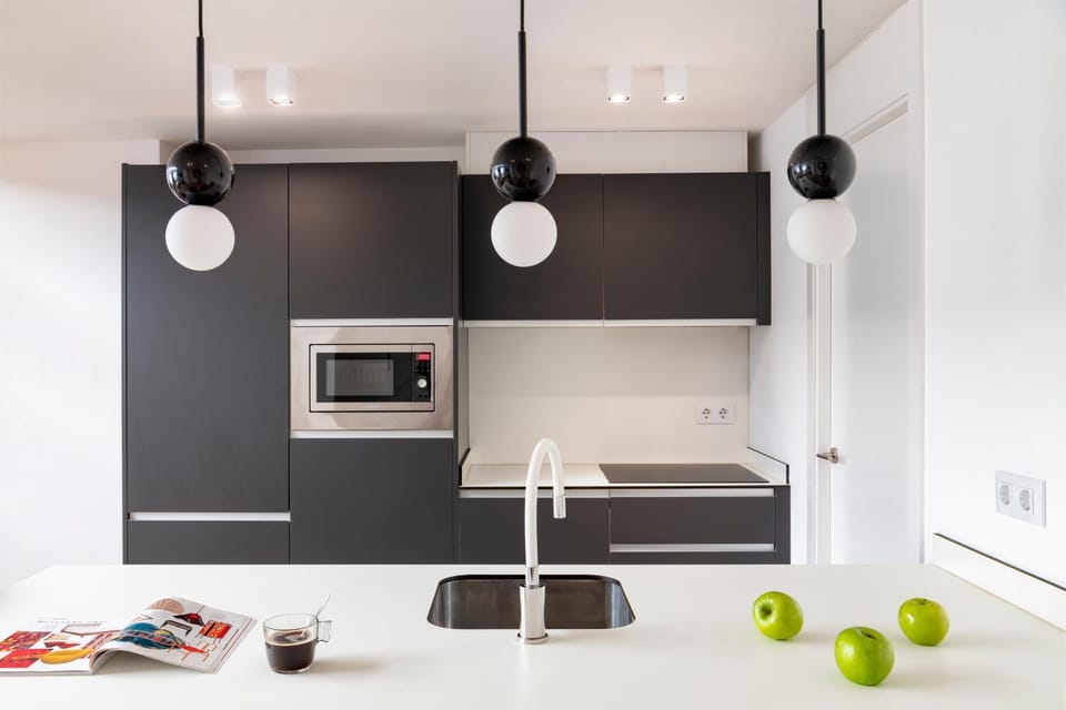 Kitchen or kitchenette, Food and drinks, minibar, stove, toaster