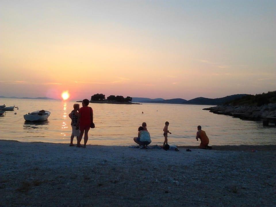Apartments Tonći and Iris Apartment in Šibenik-Knin County, Croatia