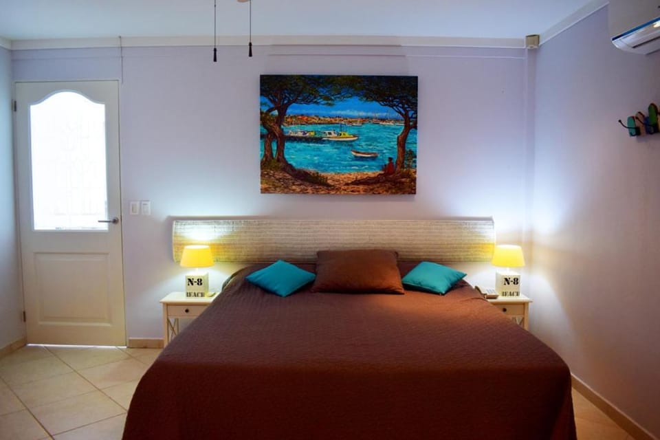 Oceanfront Barracuda at Den Laman Apartment in Venezuela