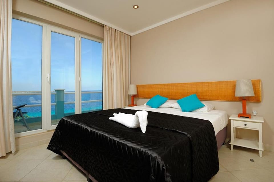 Oceanfront Tarpon at Den Laman Apartment in Venezuela
