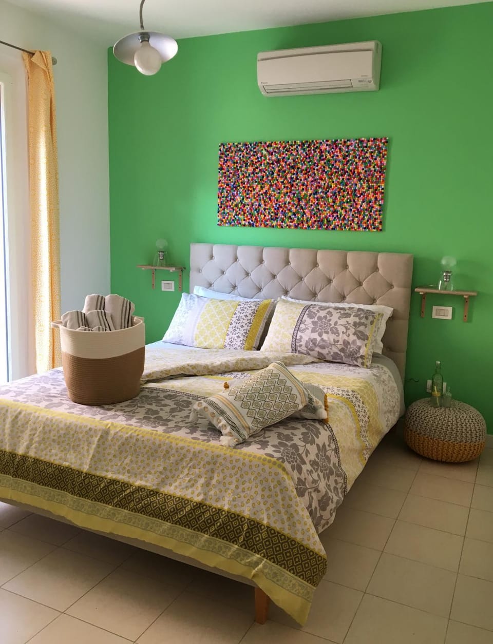 Bed, Photo of the whole room, Bedroom