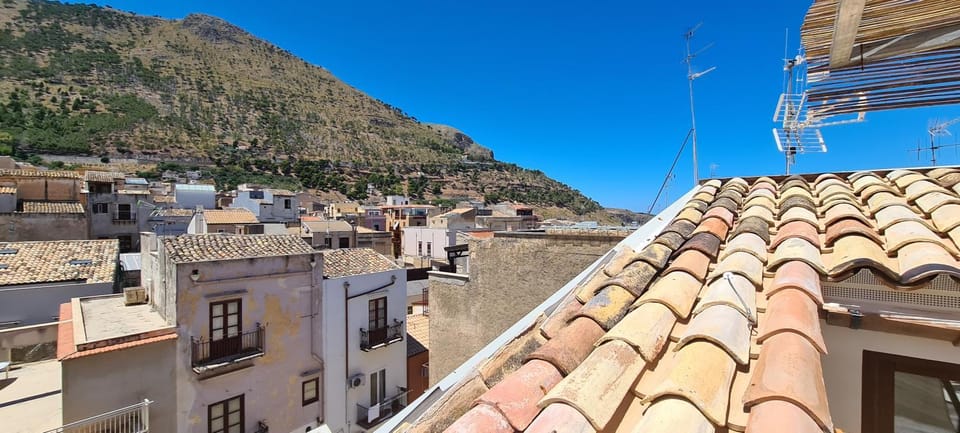 City view, Landmark view, Mountain view, Inner courtyard view