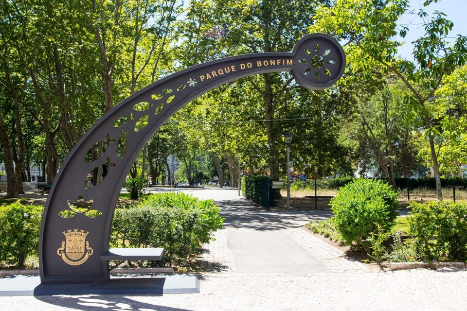 Facade/entrance, Garden
