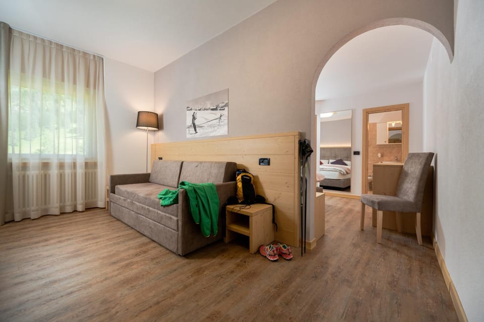 Living room, Bedroom