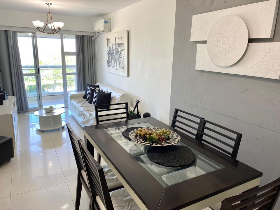 MARCOLINI - Luxo Vista Mar - Praia do Pepê Apartment in Rio de Janeiro