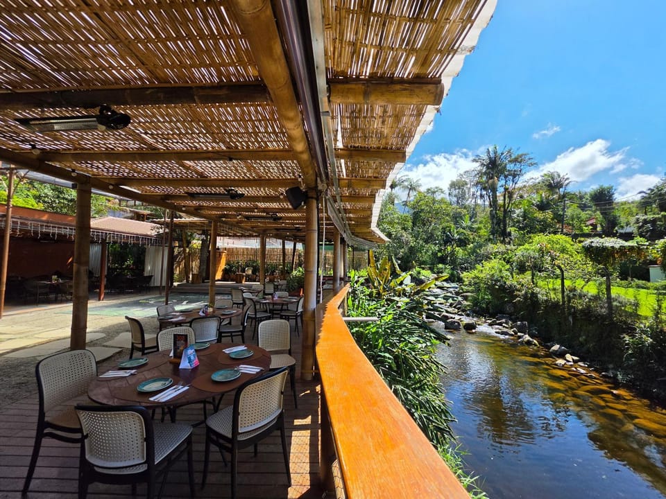 Restaurant/places to eat, Dining area, River view