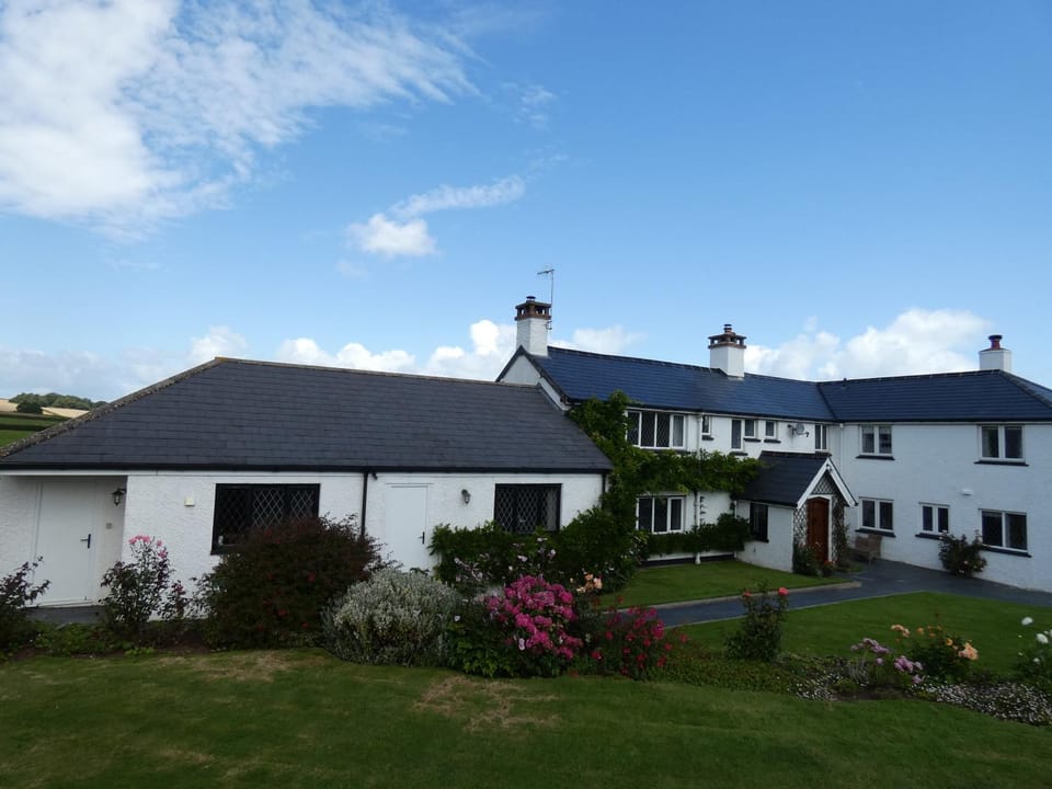 Property building, Garden