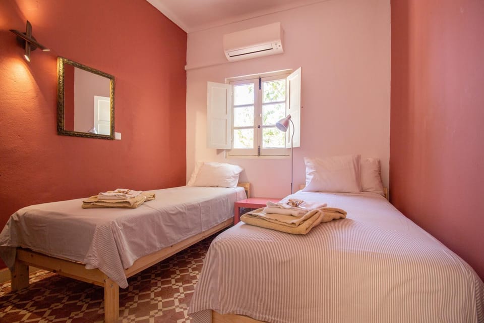 Lovely Rustic Casa Catita with amazing roof terrace views House in Faro District