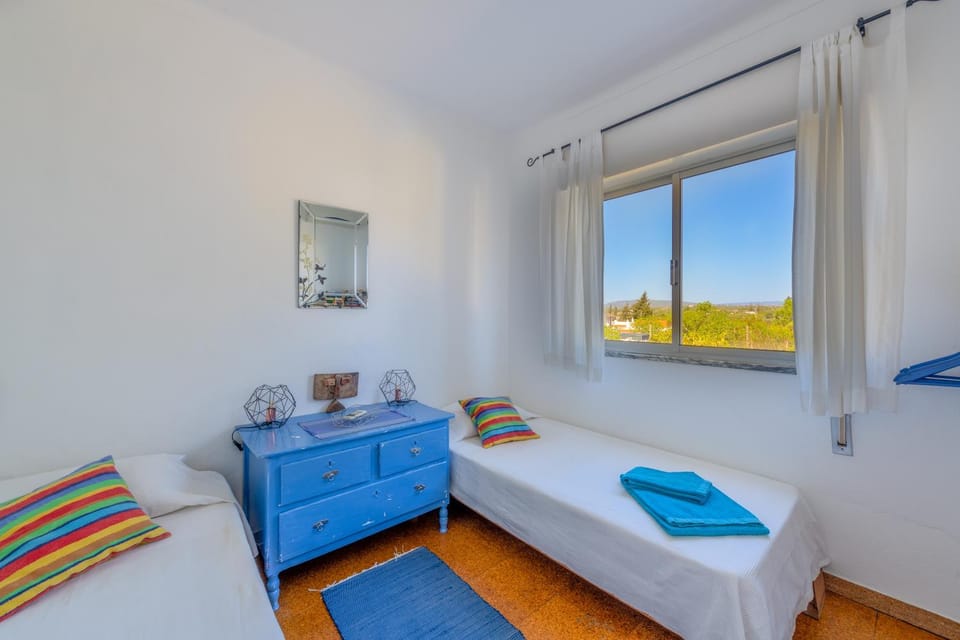 Ceu Azul - Elevated apartment with stunning views and big garden - Somewhere Special House in Faro District
