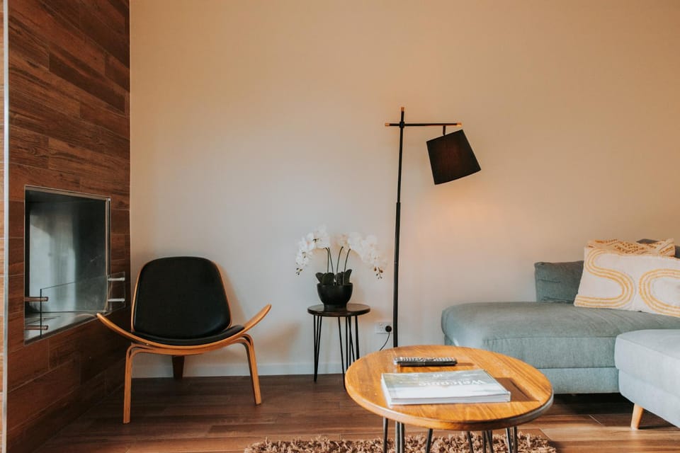 Living room, fireplace, fireplace