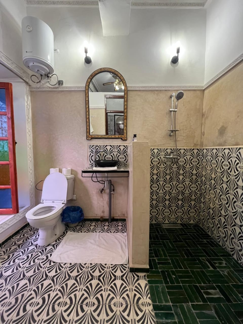 Shower, Toilet, Bathroom
