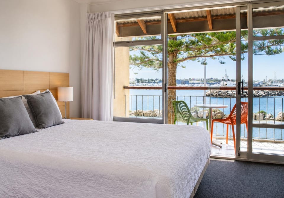 HarbourView Ocean Serenity in Fremantle Apartment in Perth