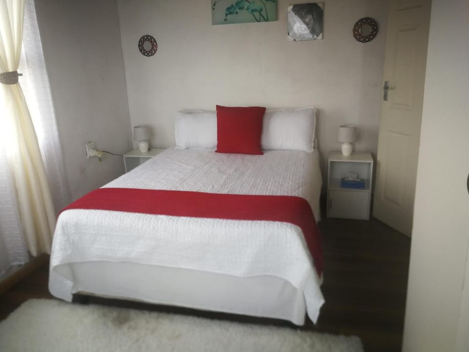 Port grosvenor Beach house Bed and Breakfast in Eastern Cape