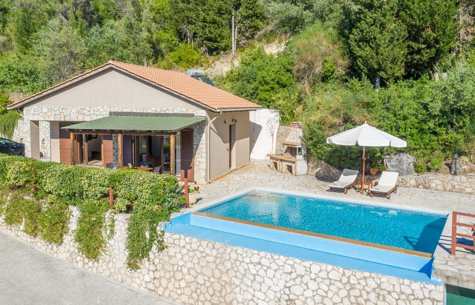 Property building, Patio, Bird's eye view, BBQ facilities, Pool view, Swimming pool