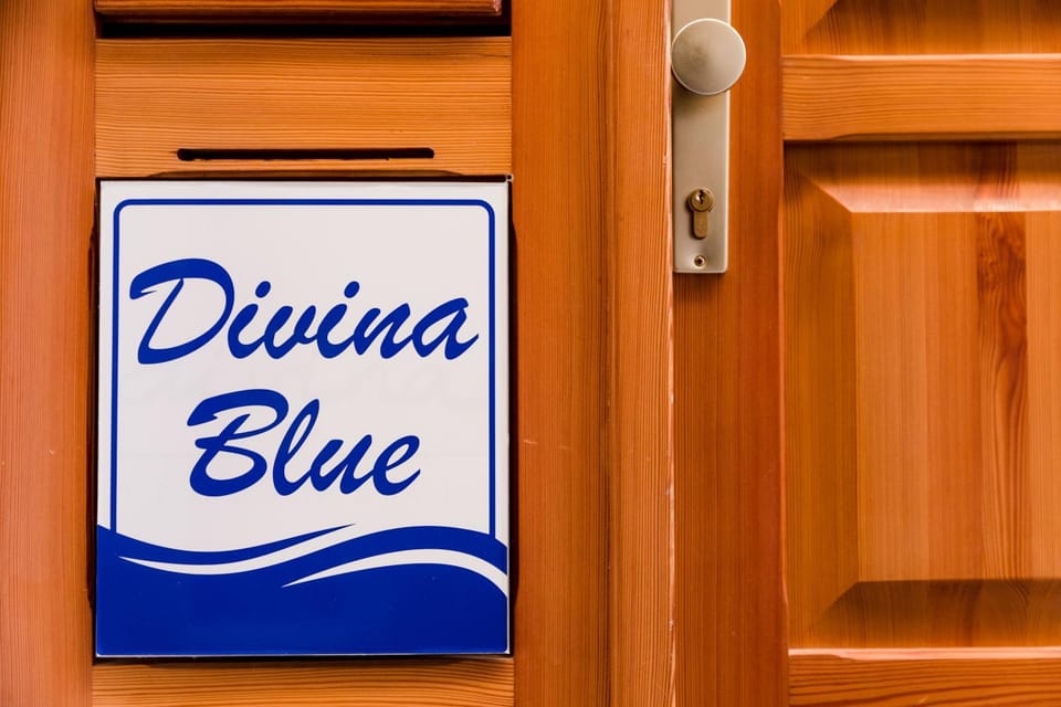 Property logo or sign
