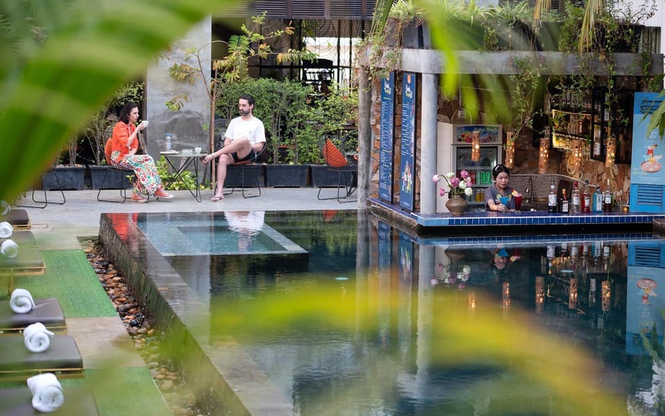 Property building, Garden, Lounge or bar, Area and facilities, Area and facilities, Swimming pool, sunbed