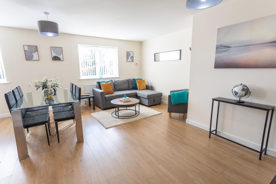 Living room, Seating area, Dining area