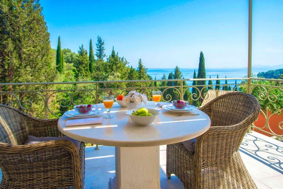 View (from property/room), Balcony/Terrace, Balcony/Terrace, Garden view, Landmark view, Sea view