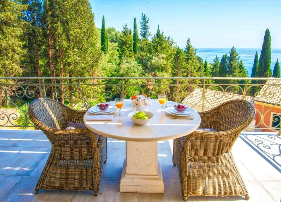 View (from property/room), Balcony/Terrace, Balcony/Terrace, Garden view, Landmark view, Sea view