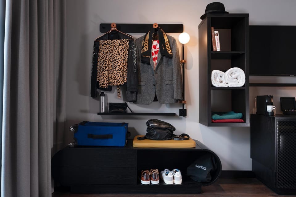 Decorative detail, Bedroom