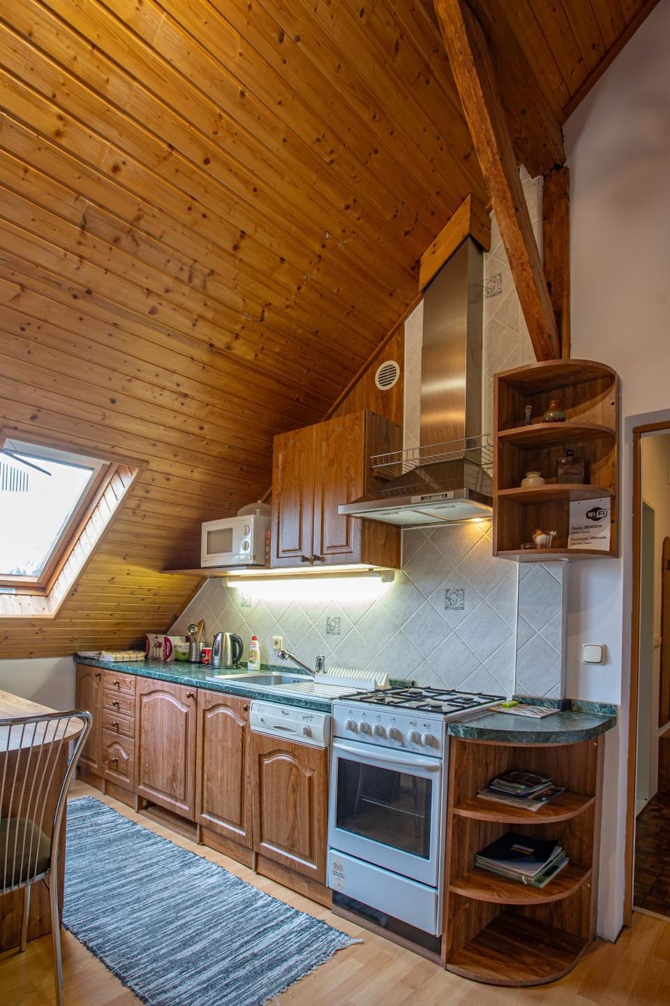 Kitchen or kitchenette, Dining area, Family, stove, toaster, kitchen