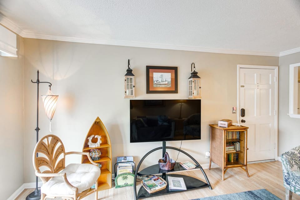 Resort-Style Condo in St Simons ~ 1 Mi to Pier! House in Mallory Park