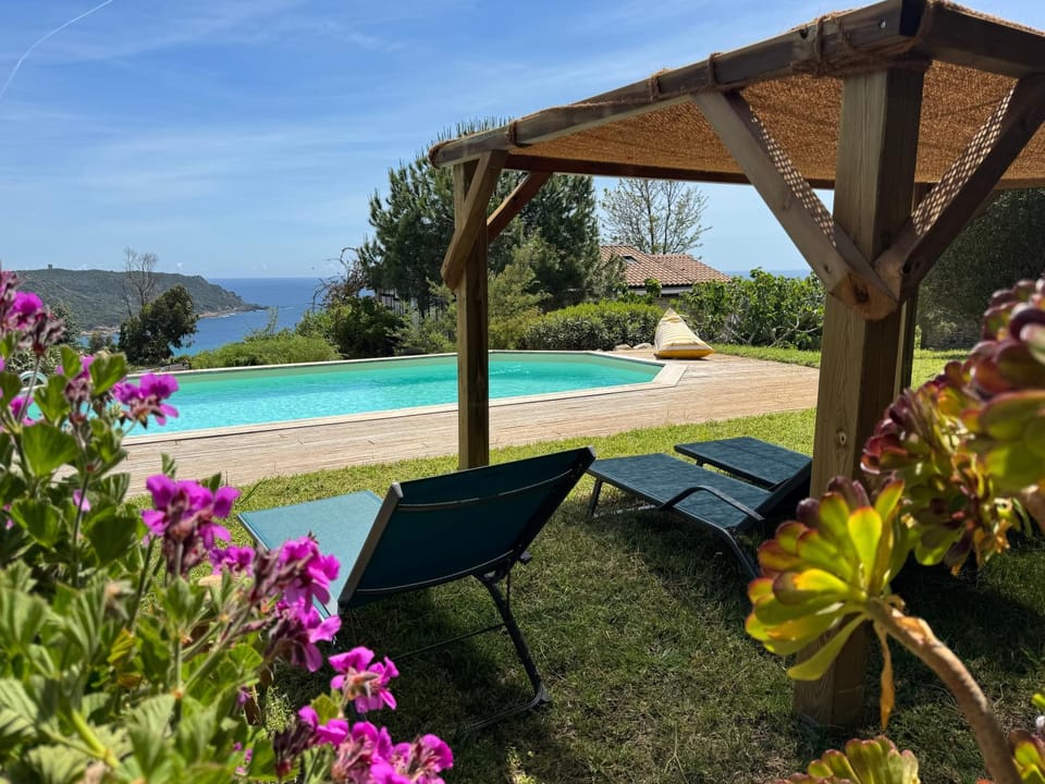 Sea view, Swimming pool