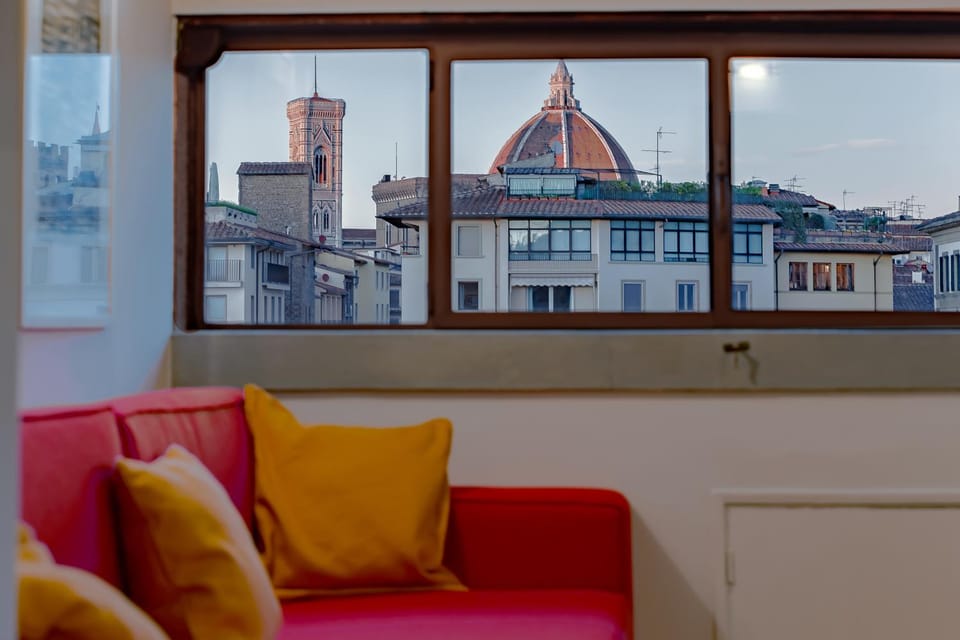 Living room, Seating area, City view, Landmark view