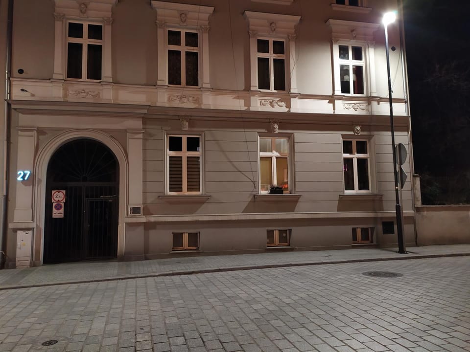 Property building, Facade/entrance