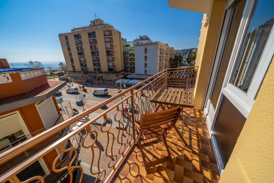 Balcony/Terrace, Sea view, Street view