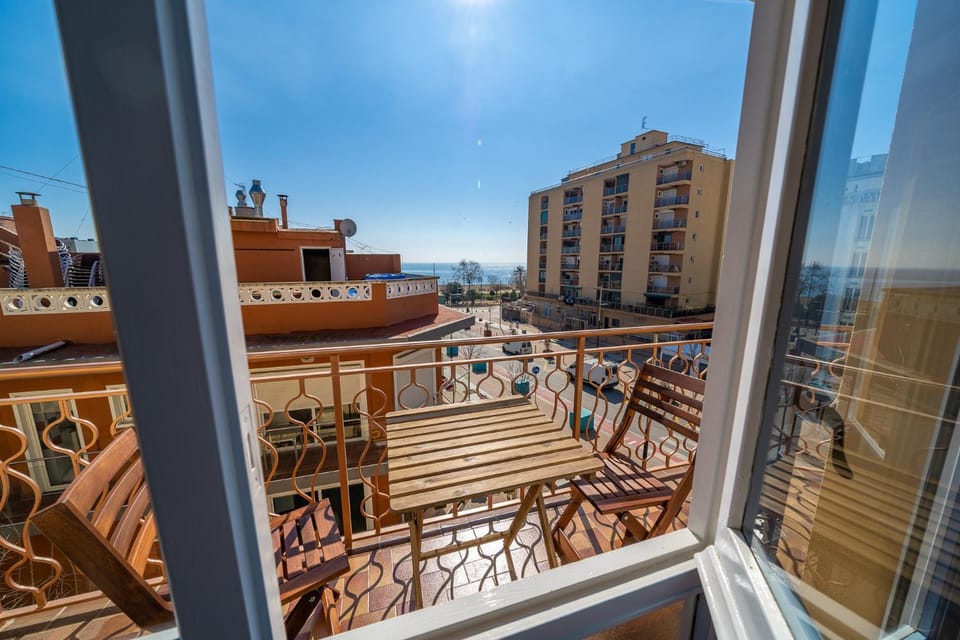 Balcony/Terrace, Sea view, Street view