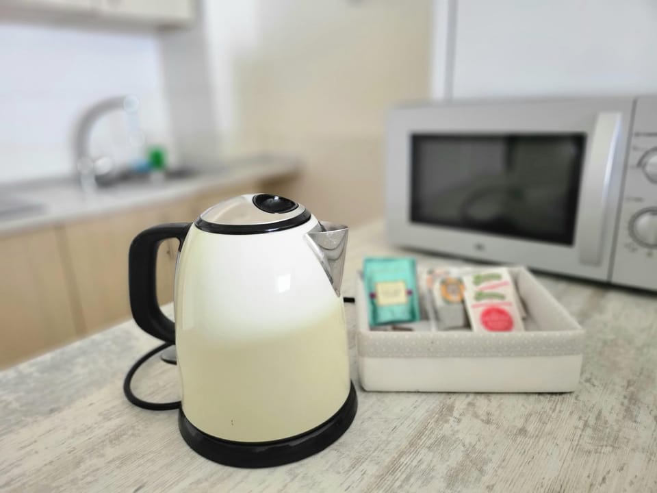 Coffee/tea facilities, Kitchen or kitchenette