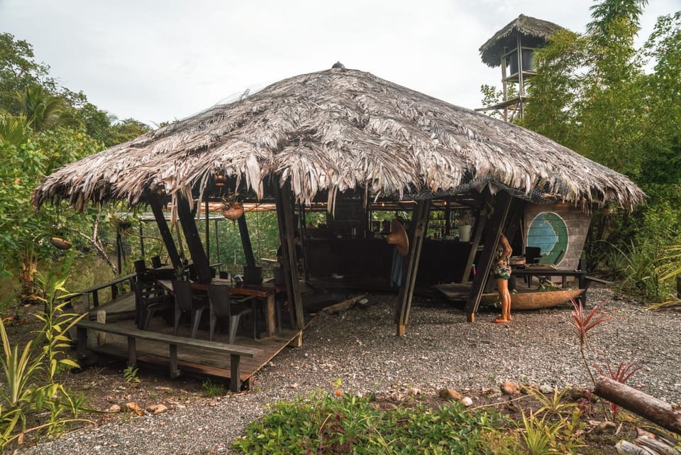 Property building, BBQ facilities, Fishing, Game Room, Dining area, River view, Entertainment