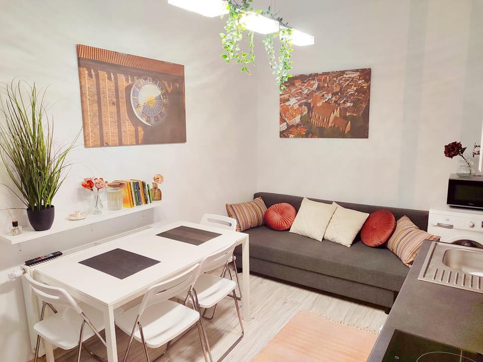 Kitchen or kitchenette, Living room, microwave, oven, stove, kitchen