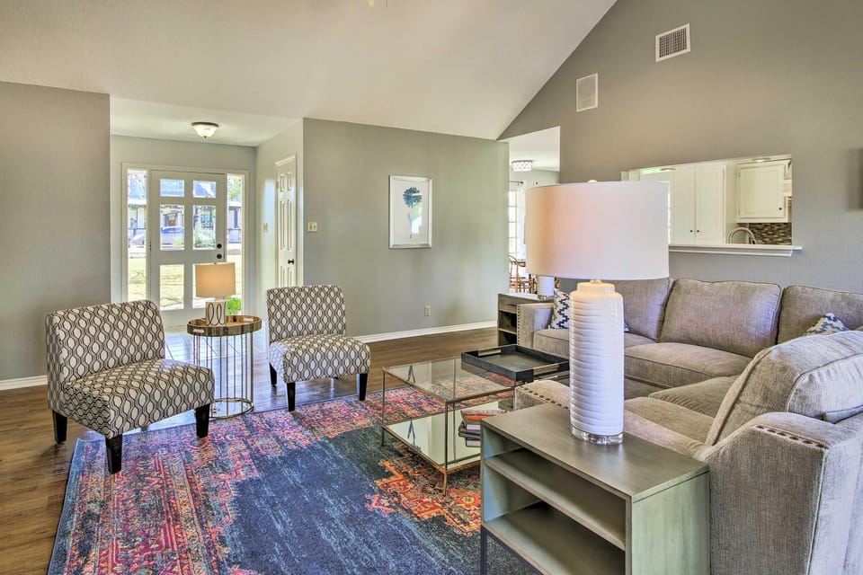 Downtown Boerne Home on Cibolo Creek with Fire Pit House in Boerne
