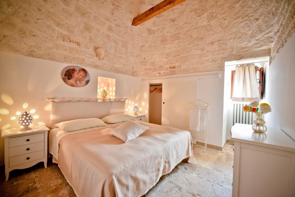 I CINQUE TRULLI with Swimming Pool House in Province of Taranto