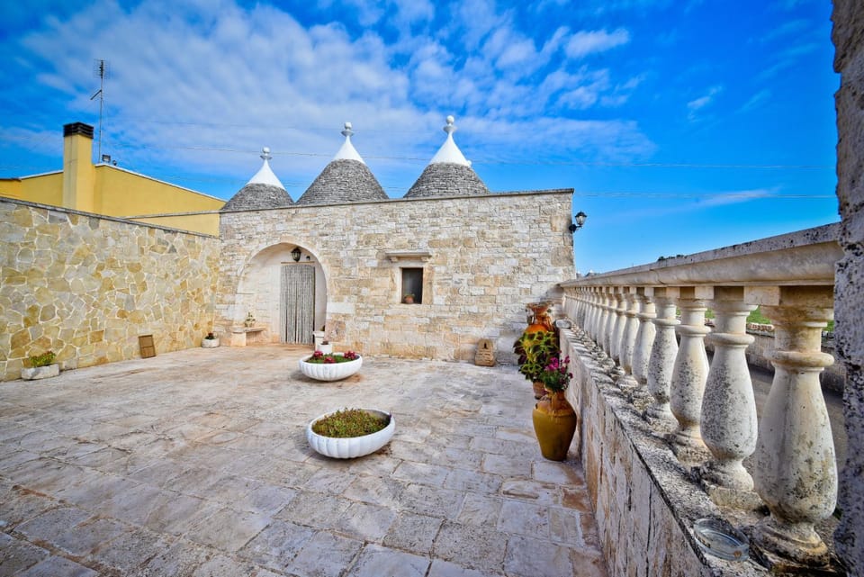 I CINQUE TRULLI with Swimming Pool House in Province of Taranto