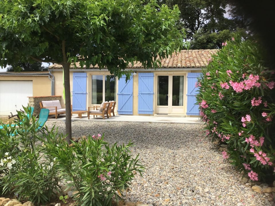 studio Le Mimosa Apartment in Provence-Alpes-Côte d'Azur