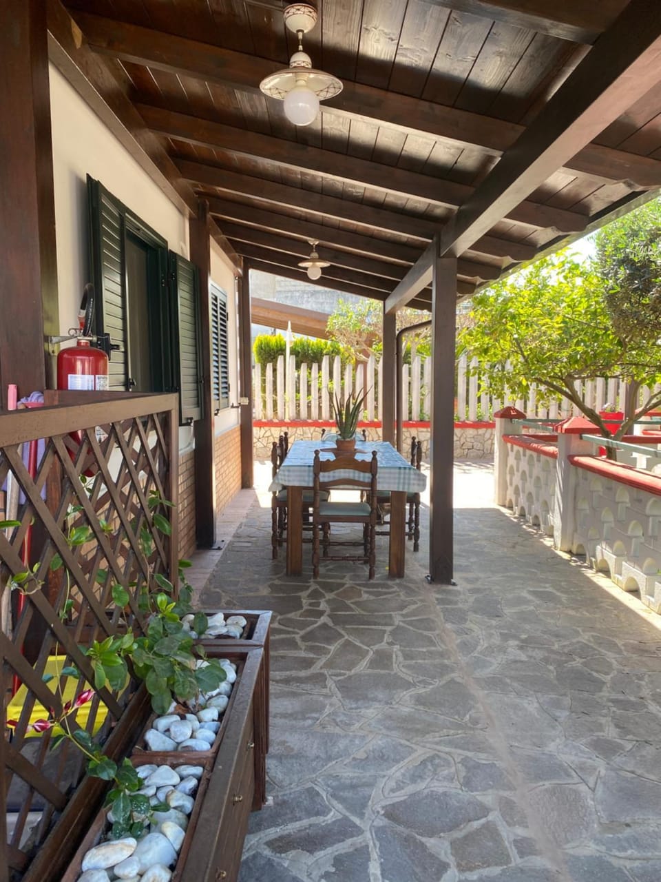 Patio, Day, View (from property/room), Banquet/Function facilities, Dining area