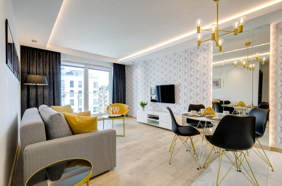 TV and multimedia, Seating area, Evening entertainment
