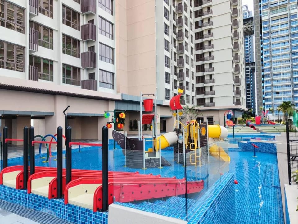 Day, Aqua park, Swimming pool, Swimming pool