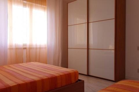 Bedroom, wardrobe