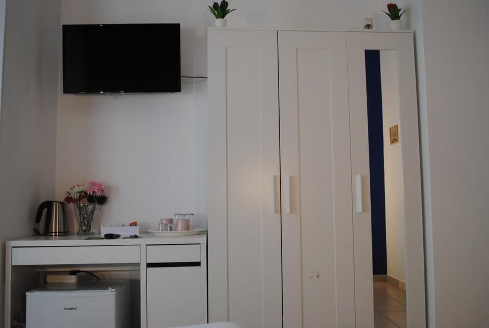 Molo 5 Bed and Breakfast in Naples