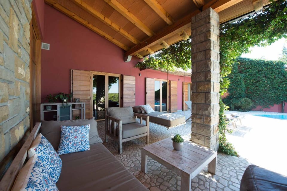 Patio, Facade/entrance, Day, Summer, Balcony/Terrace, Decorative detail, On site, Garden view, Pool view, Sea view, Swimming pool, Family