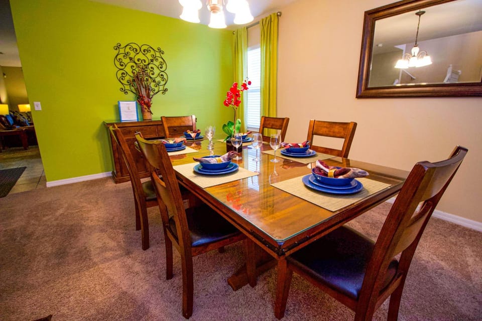 Tuscany at Westside Luxury 5 Bed, 4 Bath Villa near Disney Villa in Four Corners